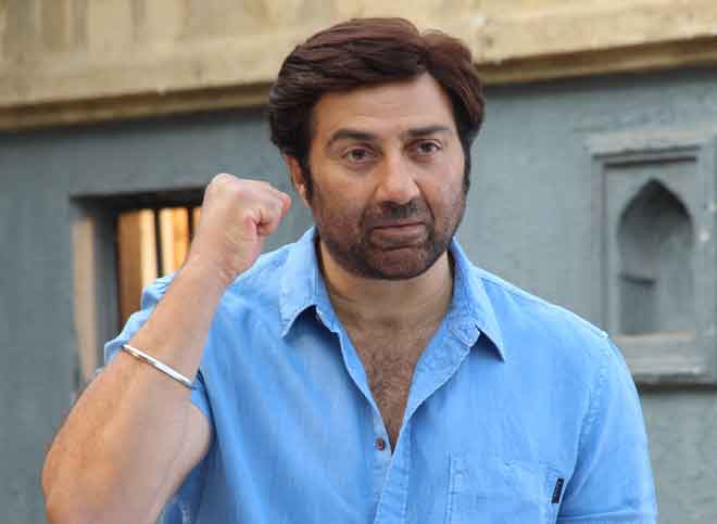 ilostmyrootswhiledoingactionfilms:sunnydeol